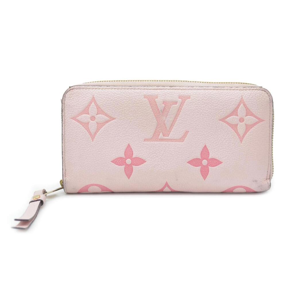 LOUIS VUITTON Empreinte Monogram Giant By The Pool Zippy